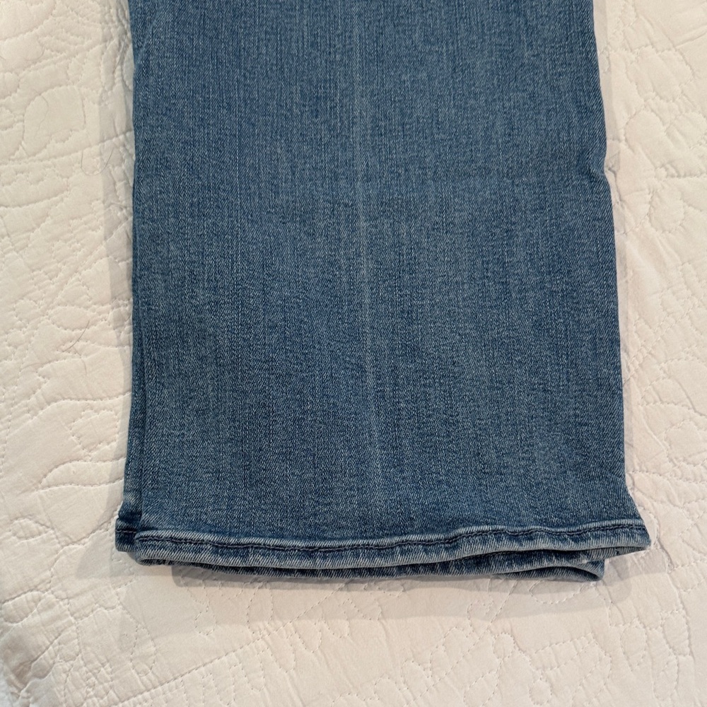 MOTHER Blue Straight-Leg Denim Jeans with Back Pocket 'M' Stitch - Picture 3 of 6